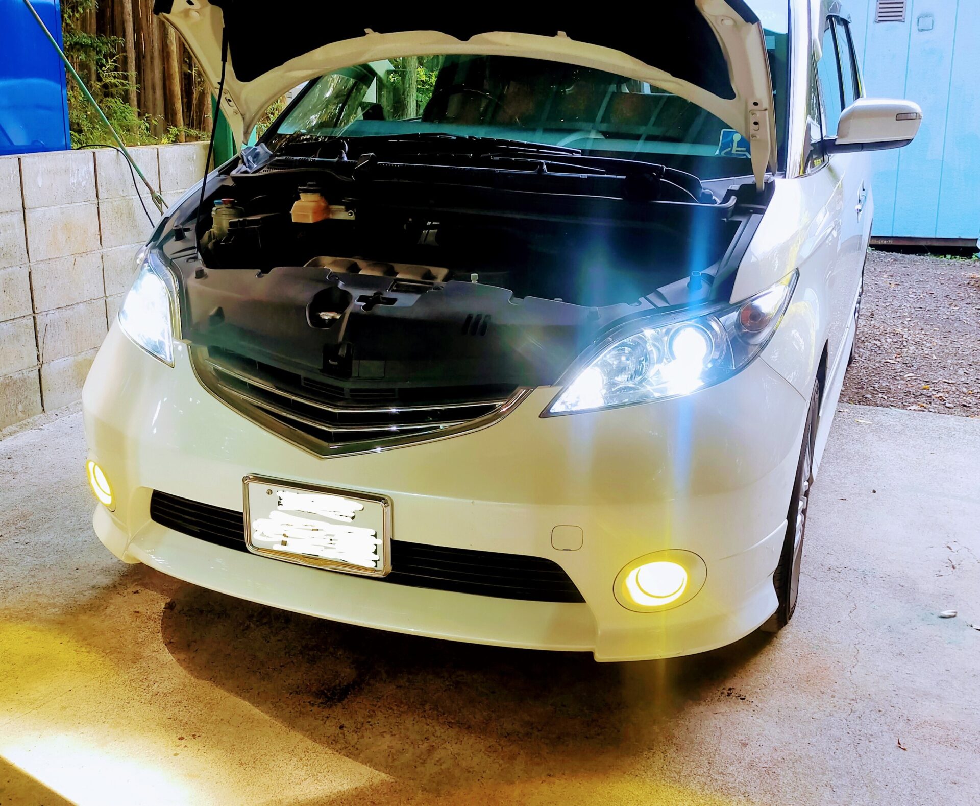 エリシオン LEDヘッドライト マキタ電動工具修理